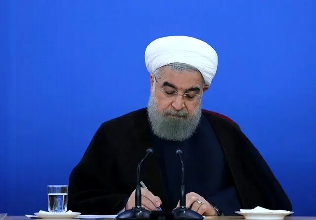 رئیس جمهور درگذشت «خسرو سینایی» را تسلیت گفت