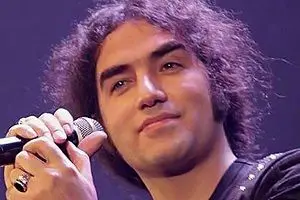 پرش رضا یزدانی از ارتفاع ۱۴ هزار پایی / ویدئو