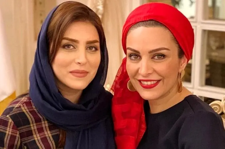 شباهت جالب ماه‌چهره خلیلی با خانم خواننده
