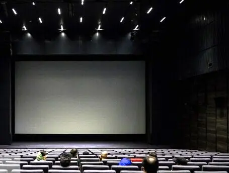 شش ماه کرونا زده سینما چگونه گذشت؟