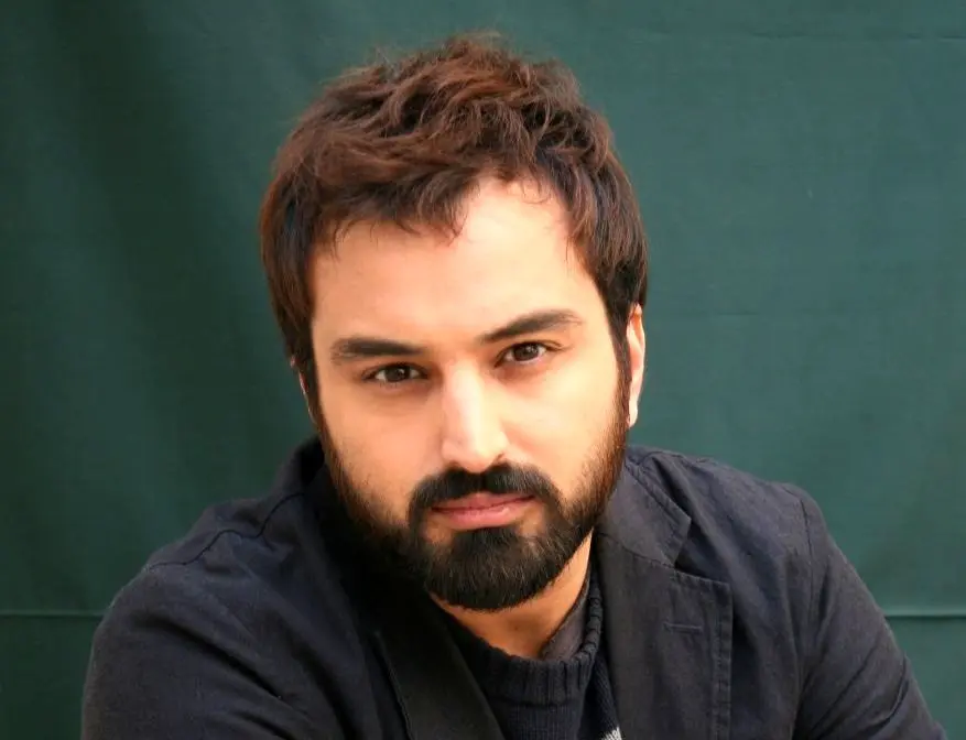 استقلالی هستم ولی از موفقیت پرسپولیس در آسیا خوشحالم / انرژی و حوصله حاشیه‌سازی را ندارم /  قراربود نقش دیگری در آقازاده بازی کنم