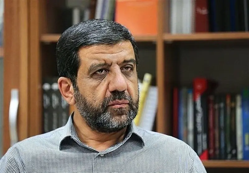 ضرغامی: بعضی دخترها پلنگ‌اند فقط باید بایستی و نگاهشان کنی! بعضی‌ها هم شاخ هستند و فقط باید از آن‌ها لذت ببریم!