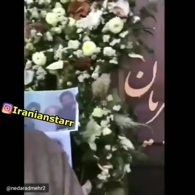 حضور افسانه بایگان بر سر مزار استاد شجریان با پوششی متفاوت/ ویدئو