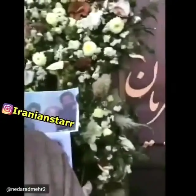 حضور افسانه بایگان بر سر مزار استاد شجریان با پوششی متفاوت/ ویدئو