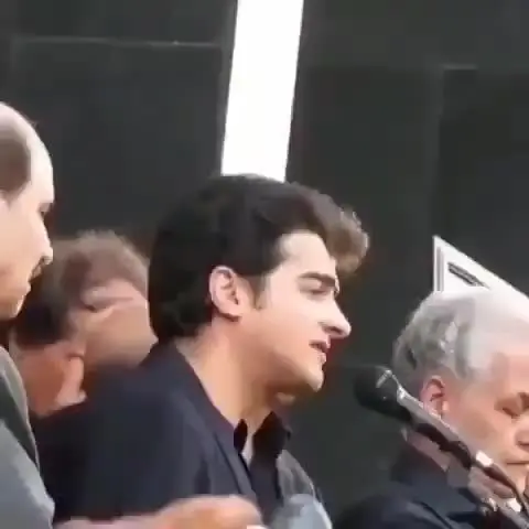 همایون شجریان: برو آنجا که تو را منتظرند، دست بردار از این در وطن خویش غریب.../ ویدئو