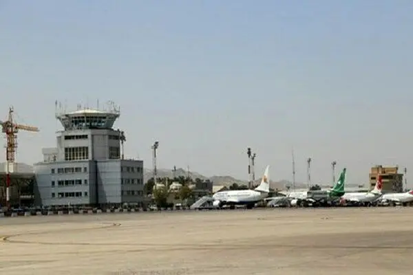 انتقال پیکر محمدرضا شجریان در فرودگاه بین‌المللی شهيد هاشمی‌نژاد مشهد/ ویدئو