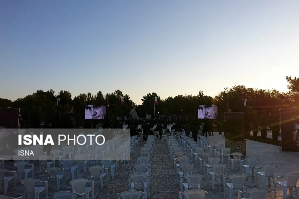 آرامگاه فردوسی ساعتی پیش از مراسم خاکسپاری شجریان/ ویدئو