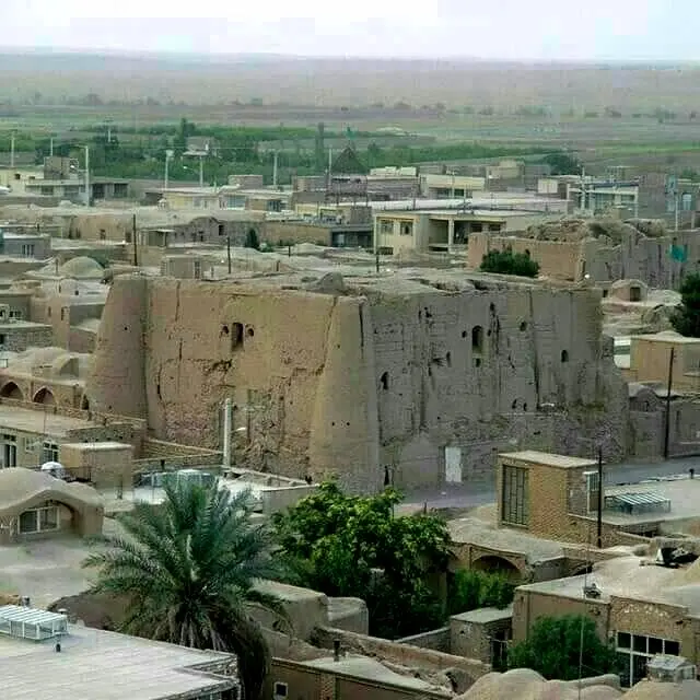 قلعه «سنگ بست» زواره با ۹۰۰ سال قدمت/ عکس