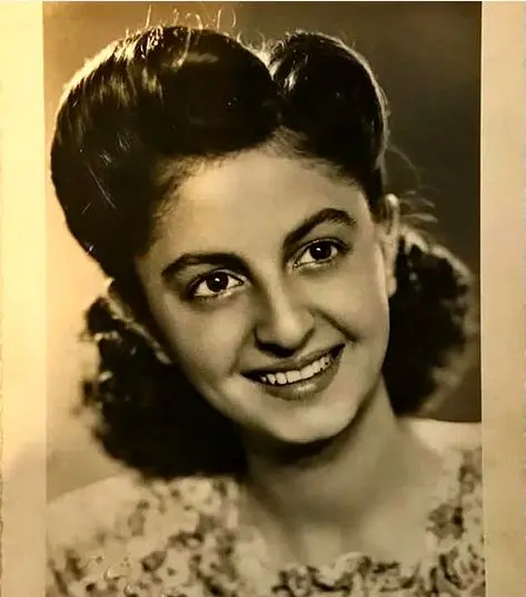 بابک کریمی از درگذشت مادر بازیگرش در هشتاد و شش سالگی خبر داد