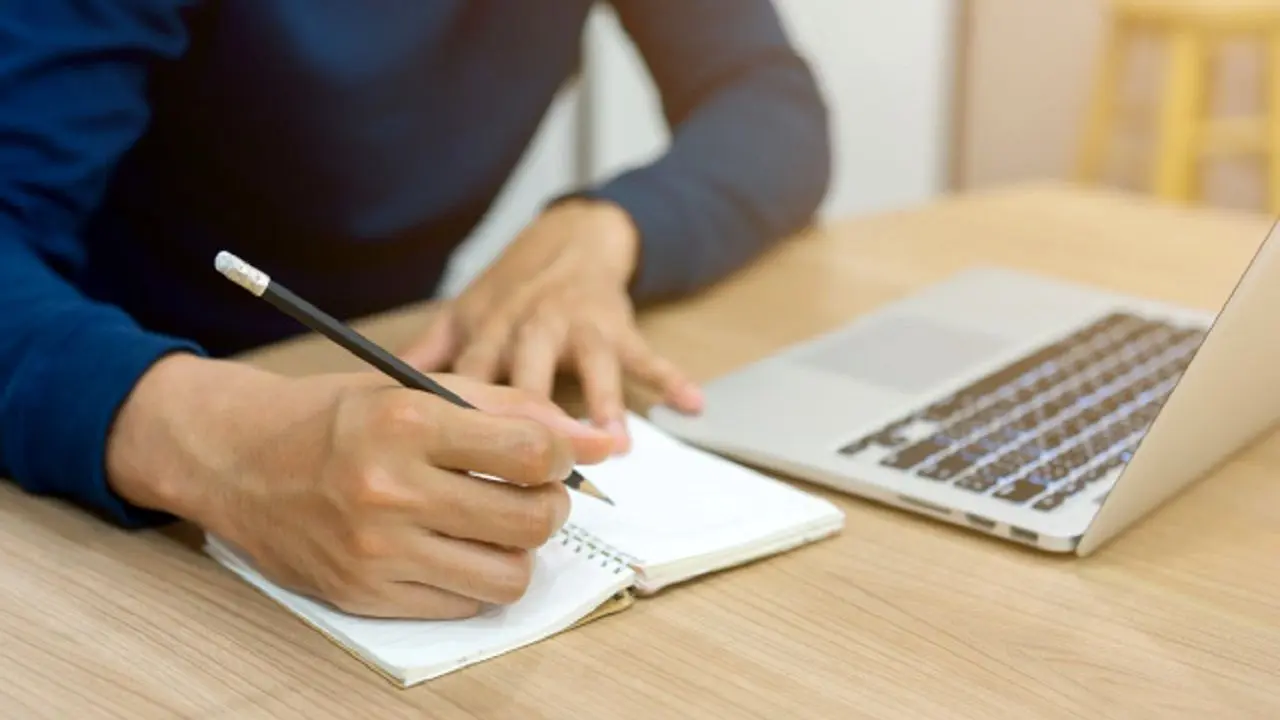 با کمک هوش مصنوعی گوگل، شاعر شوید