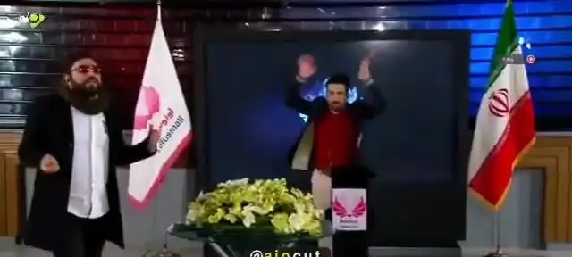 تقلید صدای عادل فردوسی‌پور و حرکات علی دایی روی آنتن زنده تلویزیون/ ویدئو