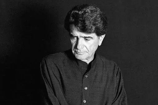 جای خالی استاد شجریان در اتاق کارش