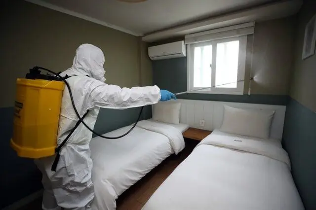 از هتل‌های ۵ ستاره تا مهمانسراهای ۵۰ ساله، در اختیار بیماران کرونایی