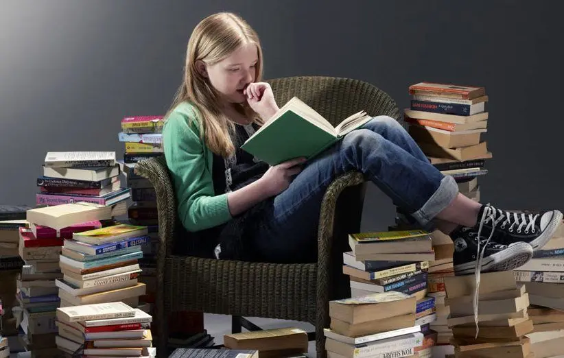 ۳۰ رمان جذاب که نوجوانان حتما باید بخوانند