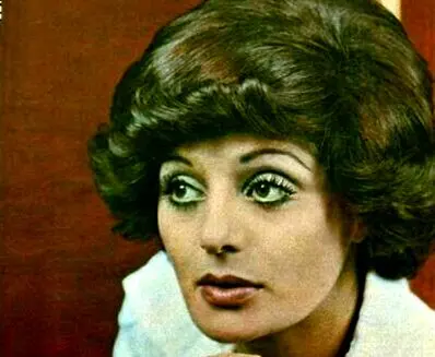 رامش، خواننده‌ی ایرانی درگذشت