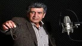 منوچهر والی‌زاده خود را شبیه کدام نقش در دوبله می‌بیند؟