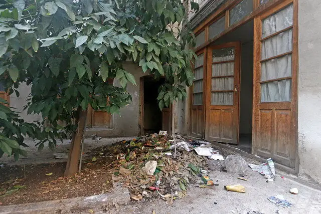 اعتراض به وضعیتِ خانه پدری جلال بالا گرفت