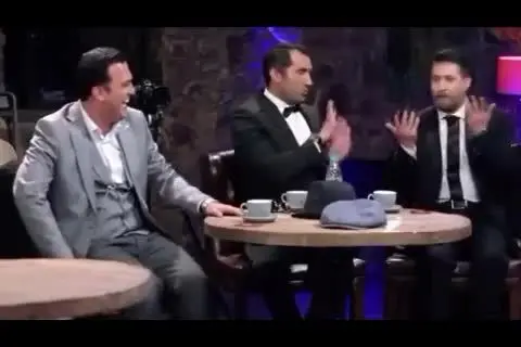 اقدام ناپسند بازیگر سرشناس تلویزیون در برنامه پربیننده/ ویدئو