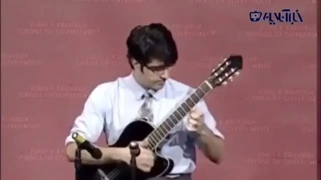 نابغه ایرانی لقب «بهترین گیتاریست جهان» را به خود اختصاص داد/ ویدئو