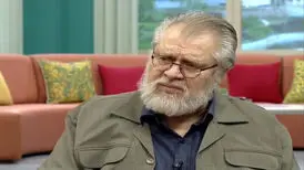 نادر طالب‌زاده: اگر به کشورتان فحش بدهید، زودتر ویزای آمریکا می‌گیرید