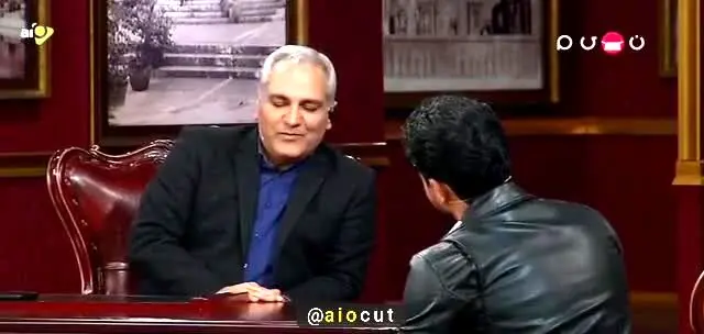 سینا مهراد: من از شرایط ازدواج فقط اصرار مادرم را دارم!/ ویدئو