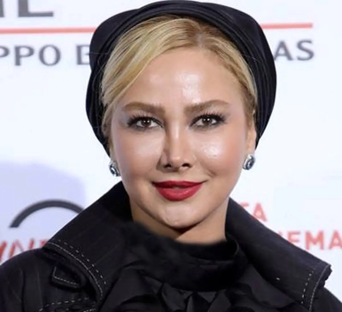 دلنوشته آنا نعمتی/ هر لحظه خودت باش ، تابو خیال است و بشکن و خودت را در آغوش بگیر"