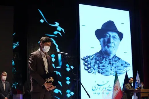 فرزند پرویز پورحسینی، از صحنه‌های باور نکردنی در بیمارستان پدرش گفت