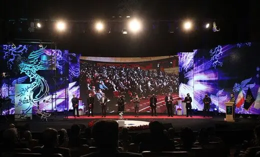 عصبانیت کیهان: جوایز جشنواره به آثار ضدمردمی اهدا شد/ به فیلمهای دفاع مقدس خیلی جایزه دادند