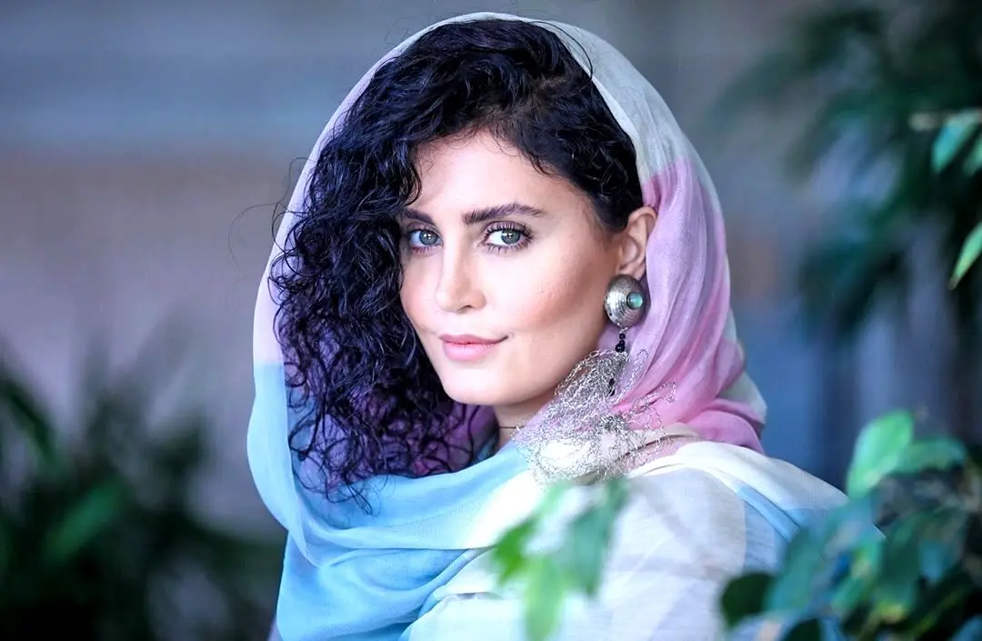 واکنش الناز شاکردوست به نامزد نشدن هوتن و جاری شدن اشک‌های هوتن شکیبا/ عکس