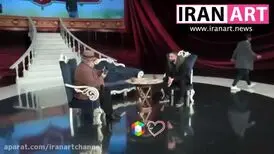 شوخی جنجالی اکبر عبدی با شریفی‌نیا/ گوشی‌اش را مریم برمی‌دارد!