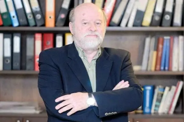 «انیس نقاش» درگذشت