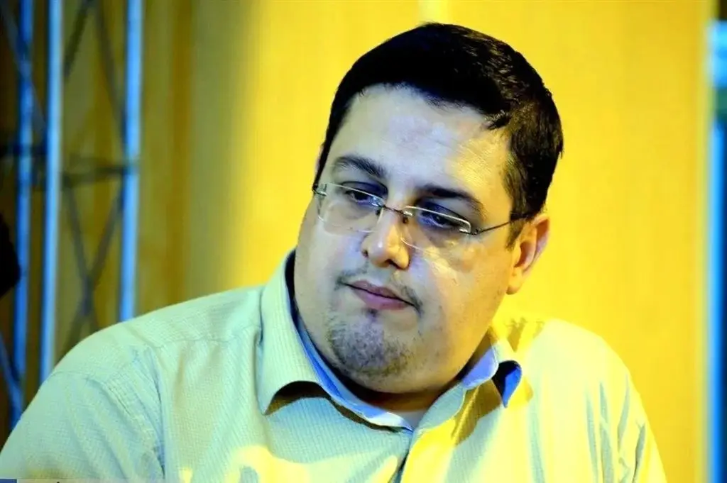 مدافع قانون حجاب: «هر روز شلوارشان را در شبکه خانگی می‌کشند پایین»