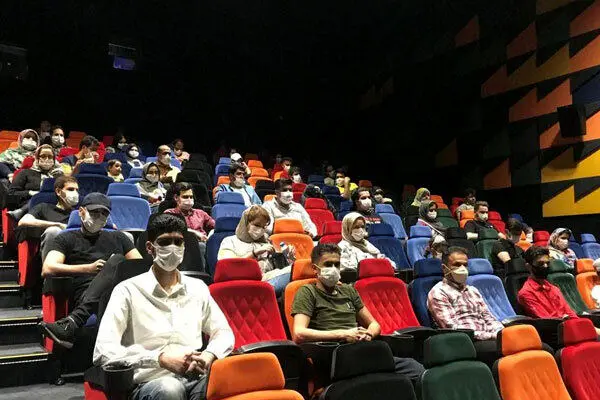 کارگردان اینجاهم باران می بارد: مردم نترسند!