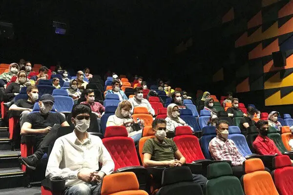 کارگردان اینجاهم باران می بارد: مردم نترسند!