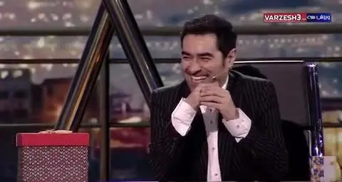 کریم باقری: بازیکن حریف را با مشت و بطری زدم!/ ویدئو