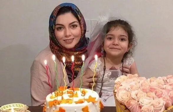 نامه خداحافظی آزاده نامداری در دفتر گندم