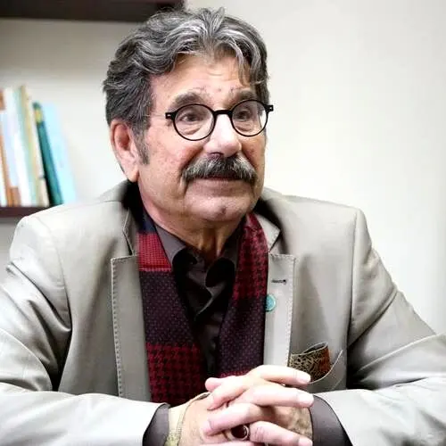 بازیگر لیسانسه‌ها: با وحشت جلوی دوربین می‌رویم!