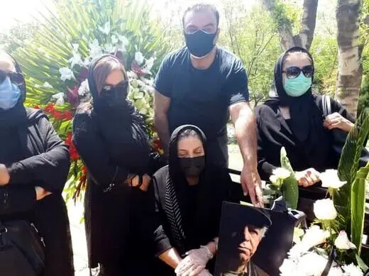 محسن قاضی‌مرادی در قطعه هنرمندان به خاک سپرده شد/ عکس