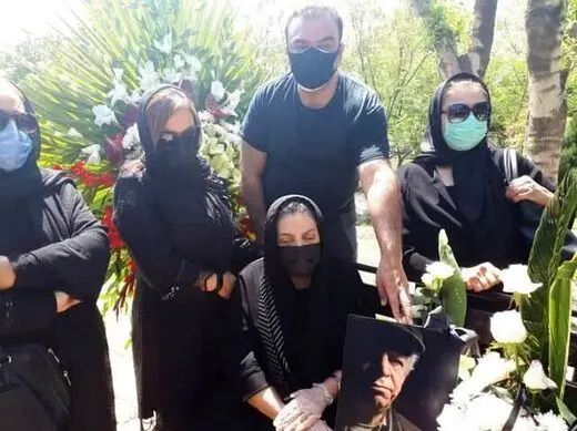 محسن قاضی‌مرادی در قطعه هنرمندان به خاک سپرده شد/ عکس