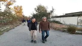 «رعد و برق» باز هم به آنتن نرسید!/ اندر حکایت ناباوری افخمی به کرونا