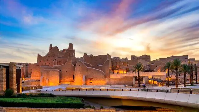 برگزاری نخستین دوسالانه هنری عربستان سعودی