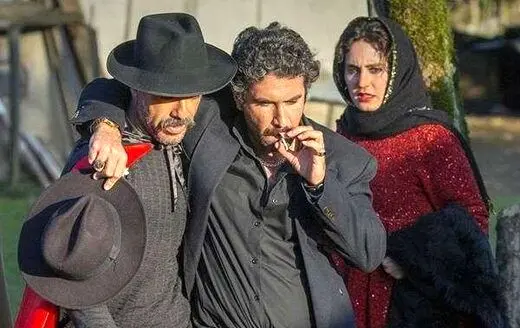 تی تی پارسا پیروزفر و الناز شاکردوست راهی امریکا شد