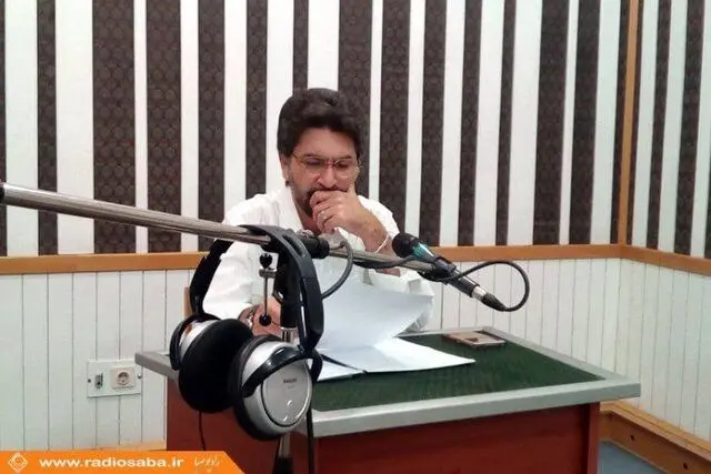 مدرس: چه طنزی بالاتر از اینکه من هم وارد طنز شده ام!