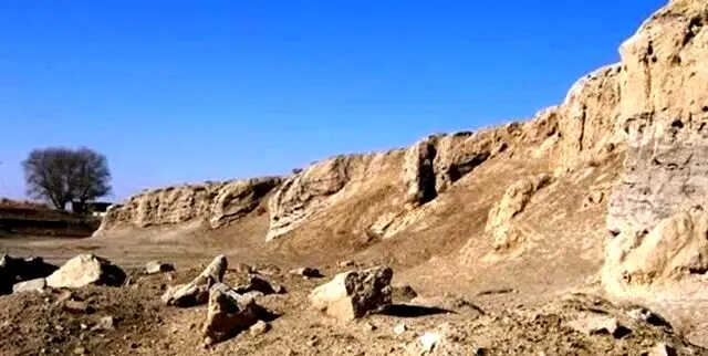 قبرستان قدیمی "فامنین" کاوش می‌شود