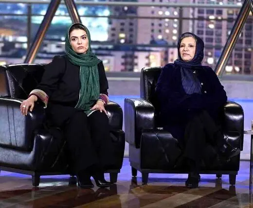 خاطره دنیا مدنی از کار جالب مادرش رویا تیموریان در رستوران