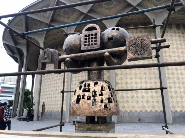 کلید مجسمه" فرهاد قفل زن" مرمت و دوباره نصب شد