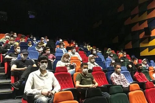اکران عاشقانه سینماها همراه با قلیان