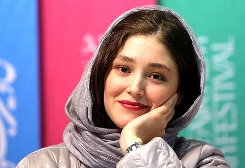 بیوگرافی و عکس‌های فرشته حسینی/ فرشته حسینی کیست؟