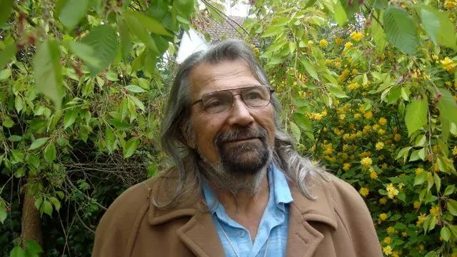 اسماعیل خویی شاعر بلند آوازه ایرانی درگذشت