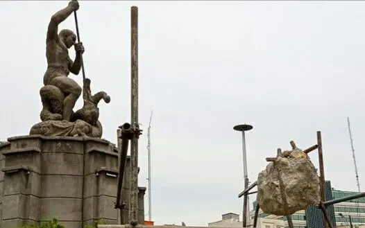 یک شیرِ میدان حر، غیب شد؛ شیری که سنگی هم نبود! + فیلم